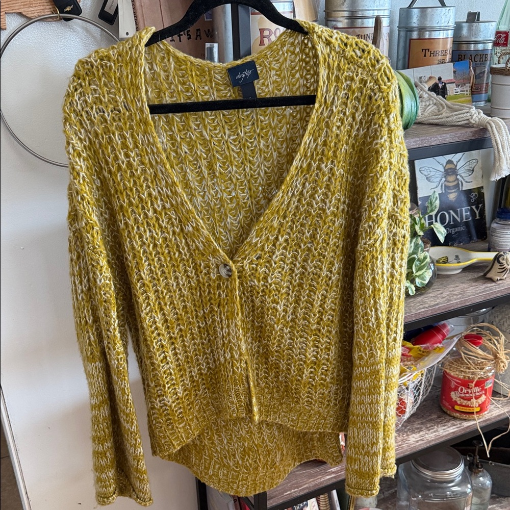 Daytrip Marled Knit V-Neck Cardigan in Mustard Yellow
